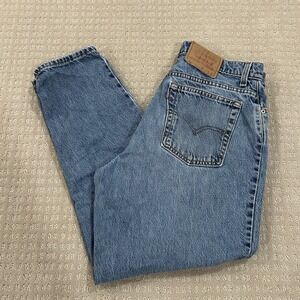 Vintage Levi's 90s 551 Women's Denim Jeans Tapered Leg 16 Short